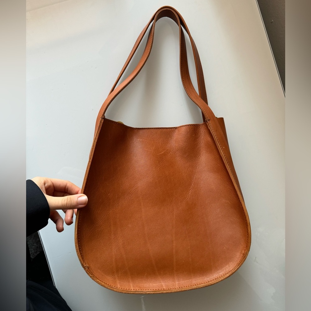 Madewell Sydney Shoulder Bag